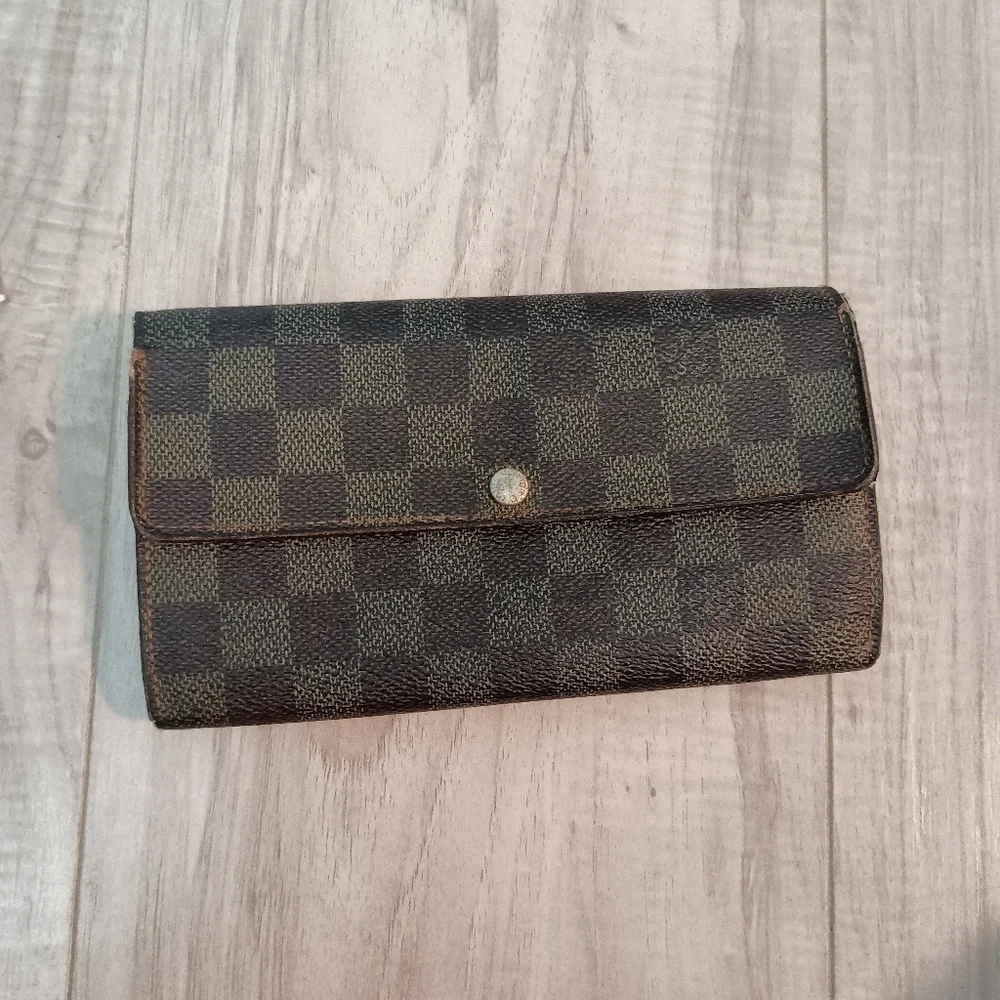 Louis Vuitton Authentic Damier Ebene Canvas Long Wallet